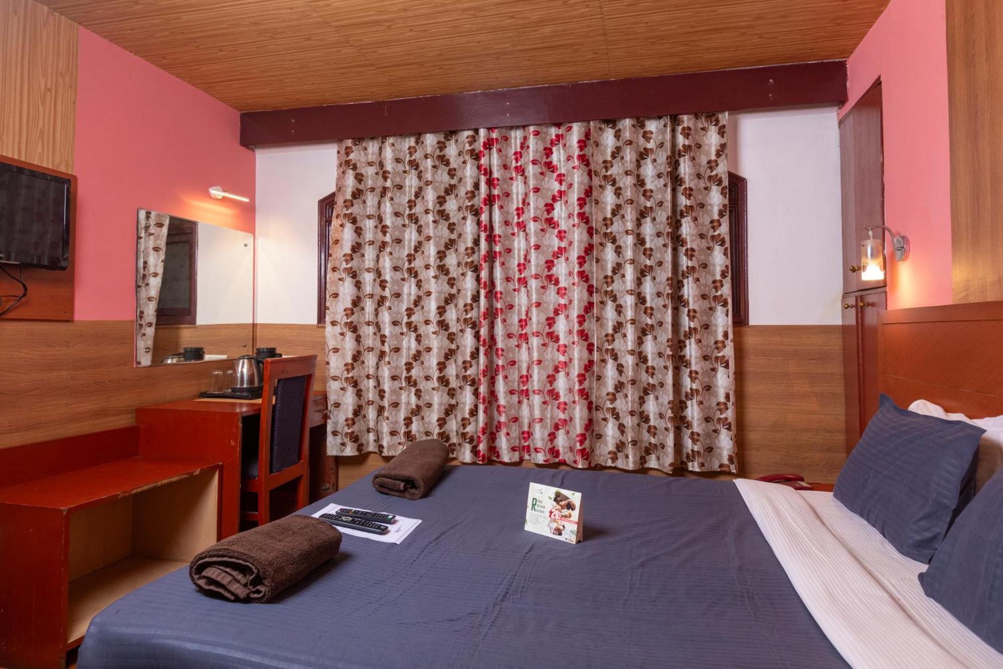 Devi Enterprises - Hotel Khems Ooty Eksteriør bilde