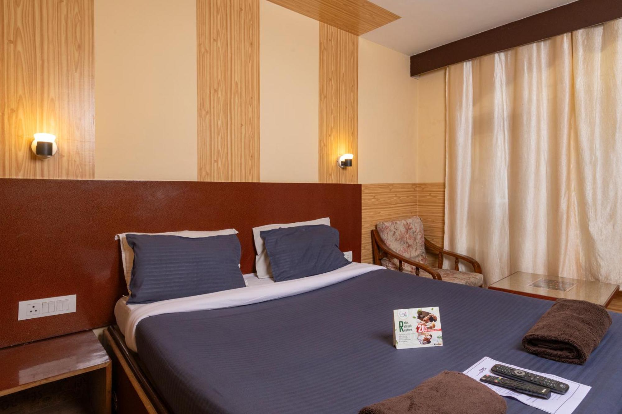 Devi Enterprises - Hotel Khems Ooty Eksteriør bilde