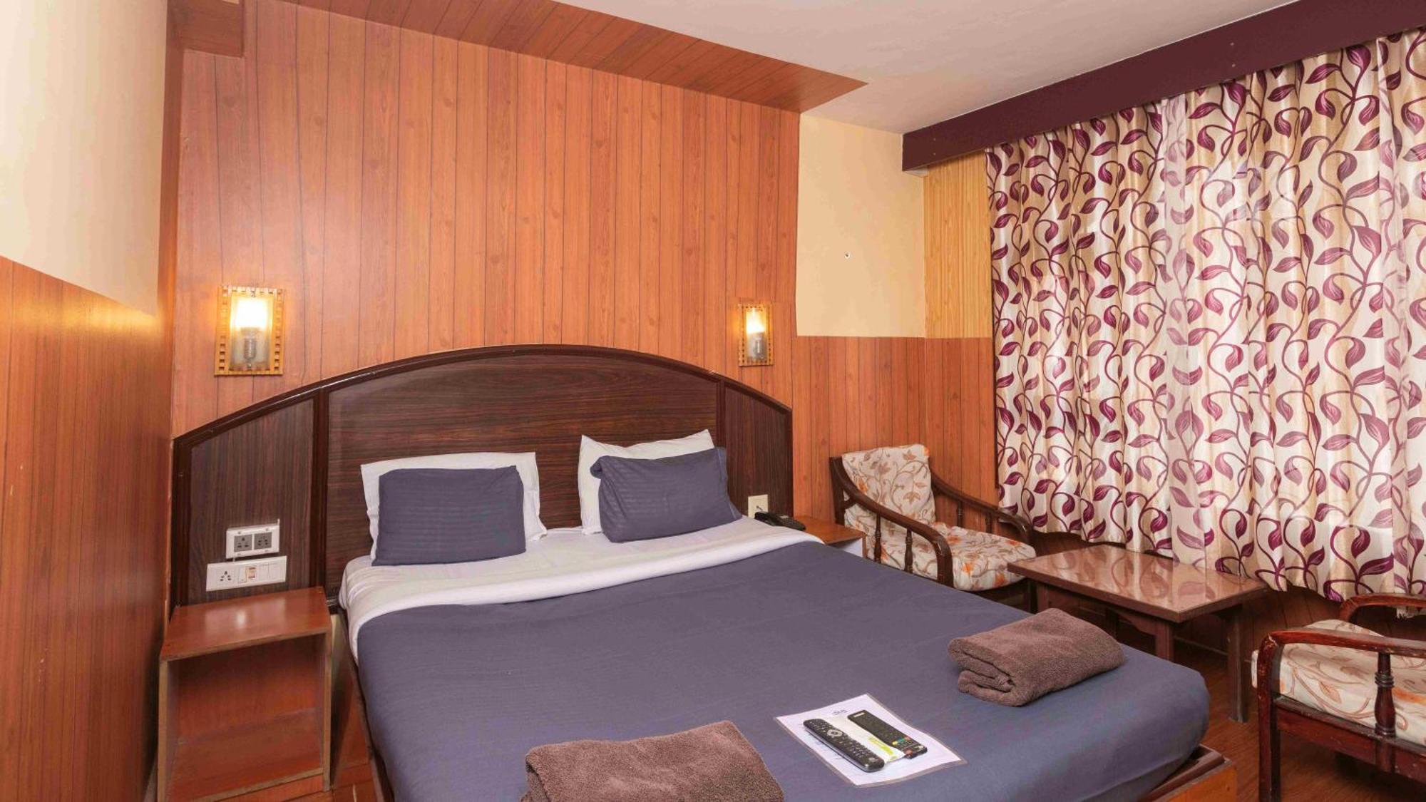Devi Enterprises - Hotel Khems Ooty Eksteriør bilde