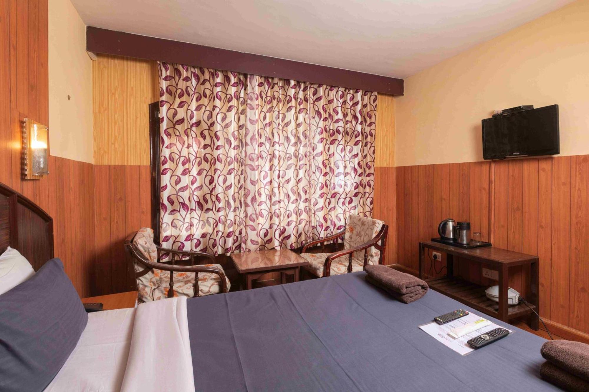 Devi Enterprises - Hotel Khems Ooty Eksteriør bilde