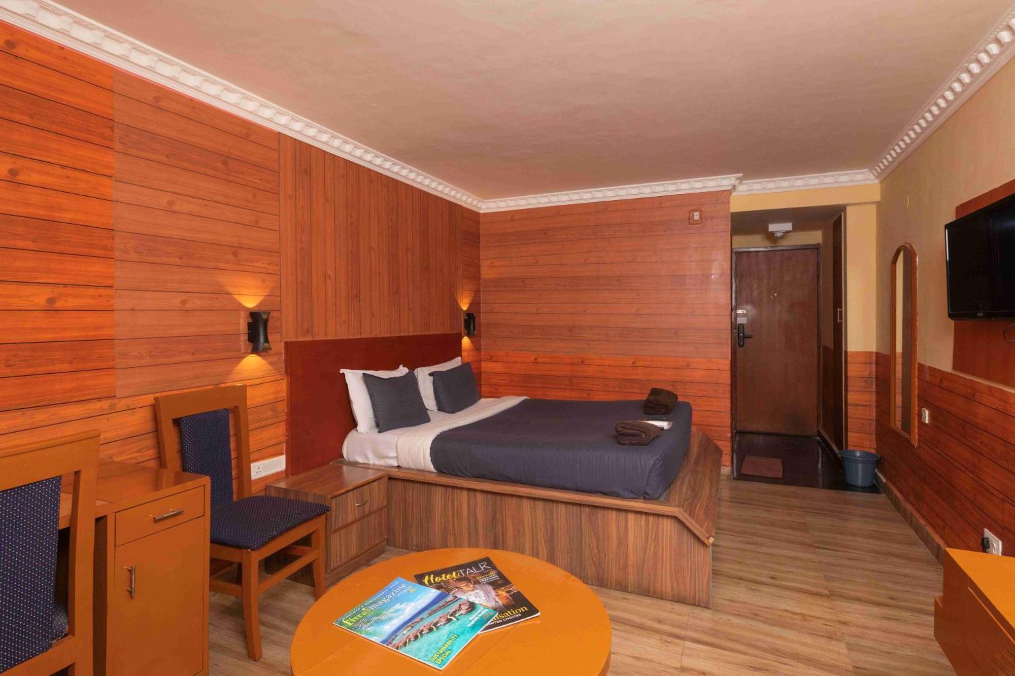 Devi Enterprises - Hotel Khems Ooty Eksteriør bilde