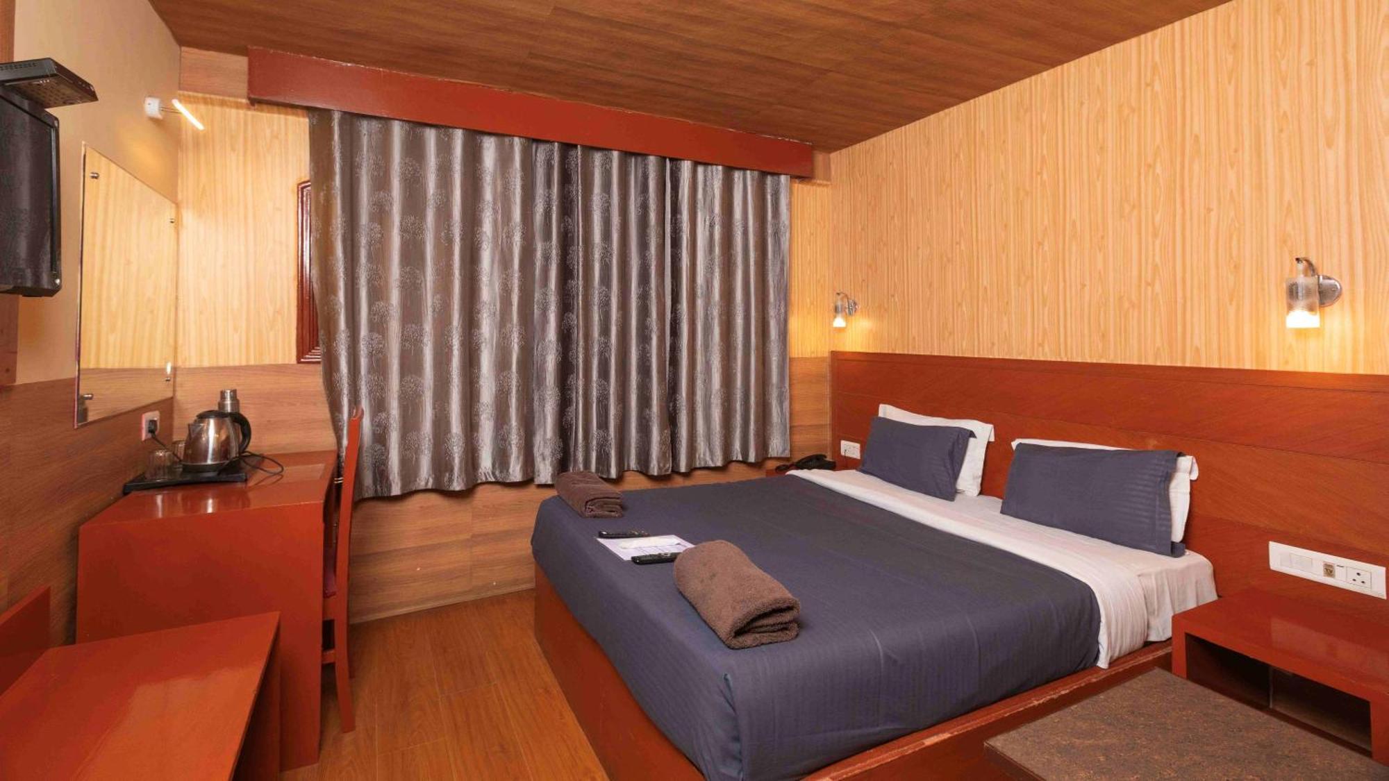 Devi Enterprises - Hotel Khems Ooty Eksteriør bilde